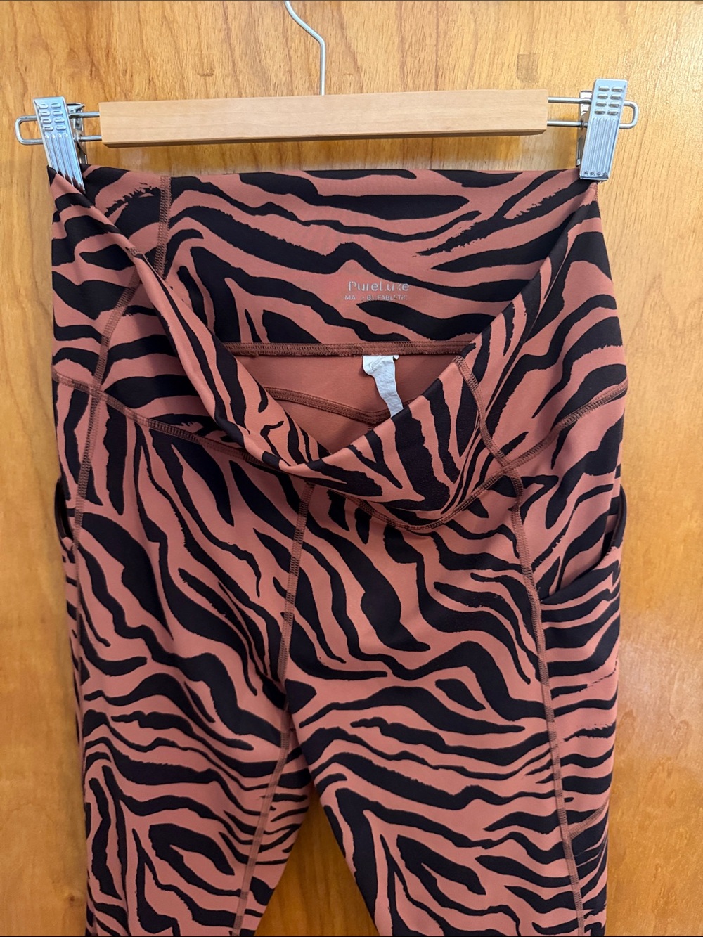 Women's Terracotta Zebra-Print Fabletics legging